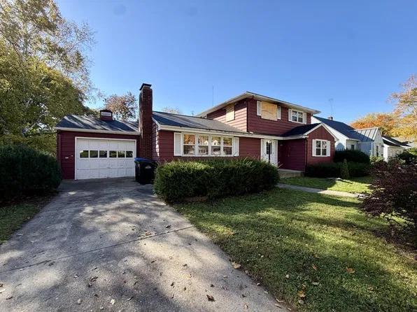 1113 Pennsylvania St, Sturgeon Bay, WI 54235