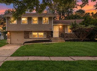3421 Birchwood Dr, Hazel Crest, IL 60429