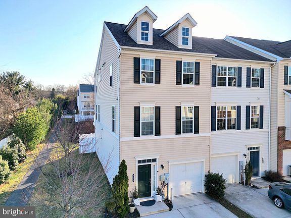 3rd image of 8548 Golden Eagle Ln