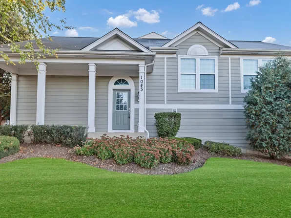 1043 Crane Pointe Rd, Elgin, IL 60124