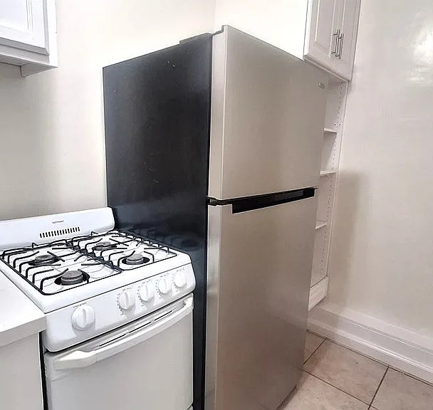 611 S Flower St — Photo 7