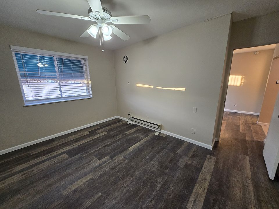 2nd image of 2727 Hampton Ave #11322371