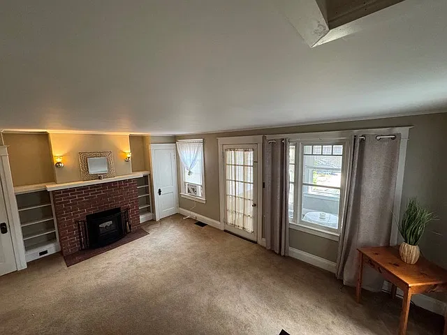 2 bed, 1200 sqft, $1,500 — Photo 4