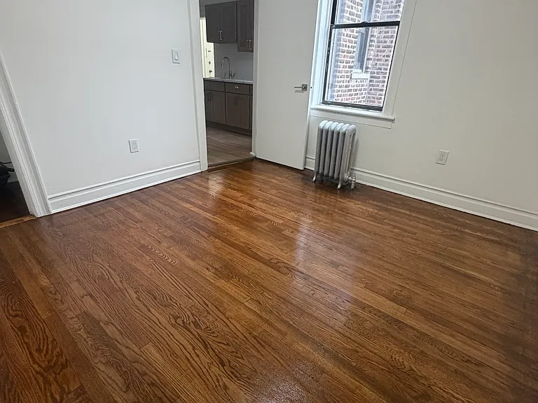 160 59th St #3D — Photo 5