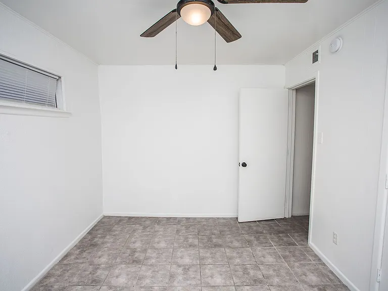 306 N Toledo Ave — Photo 72