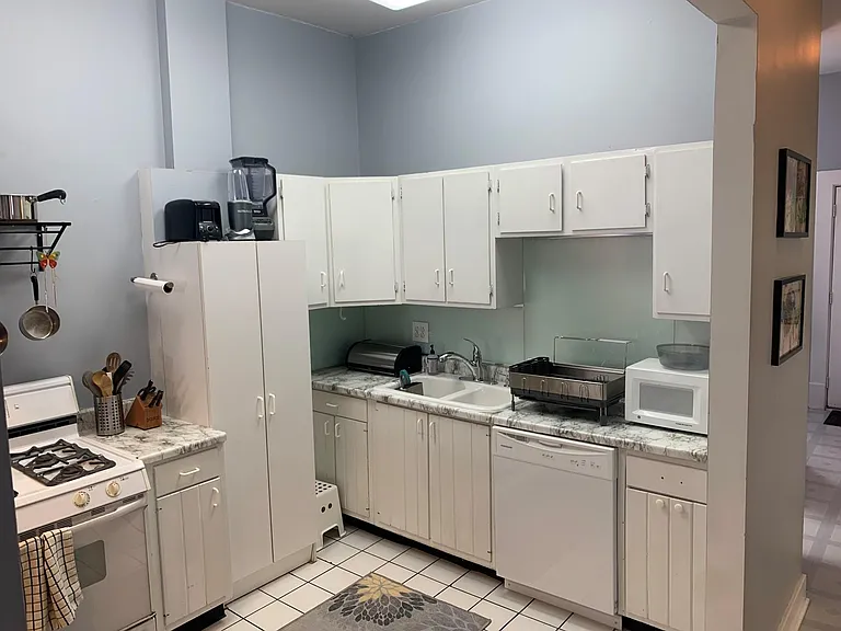 1118 N Mozart St #2 — Photo 13