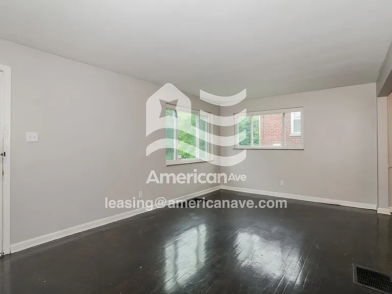 88525_004_living_room_13779261.jpg