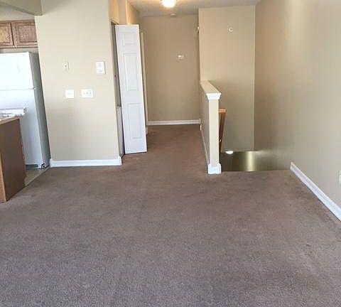 3rd image of 216 Beach Breeze Pl