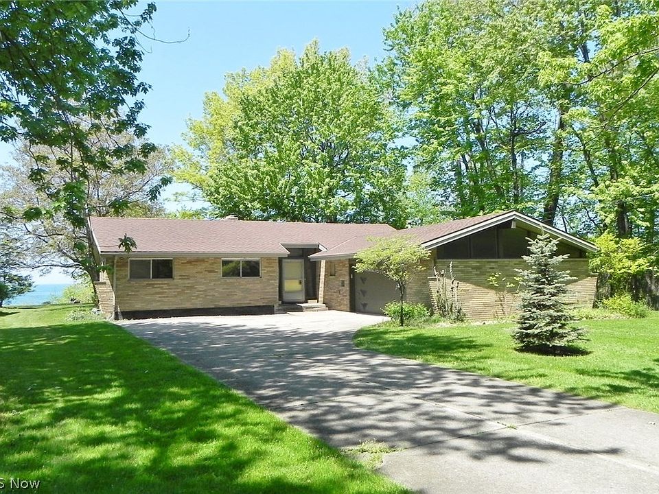 1st image of 39 Minnewawa Dr