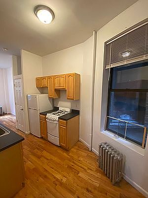 5th image of 243 W 15th St #1R