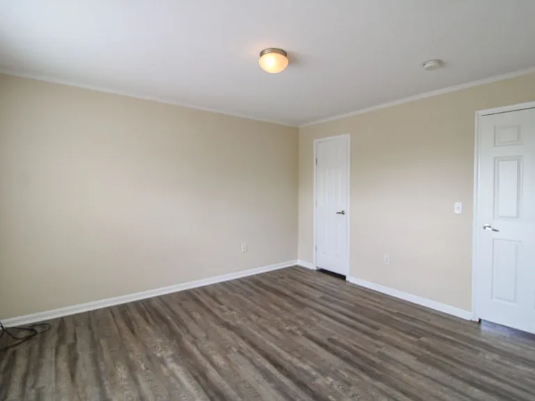 122 Meadows Ln — Photo 15