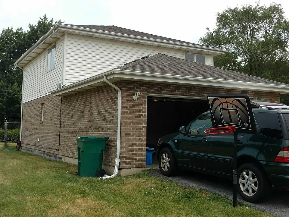 2nd image of 612 Frances St