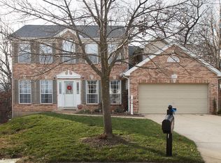 327 Woodlawn Terrace Ct, Ballwin, MO 63021