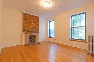71 Underhill Avenue, #4