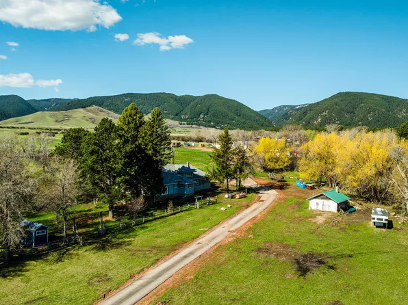 48 Wagon Box Rd, Story, WY 82842