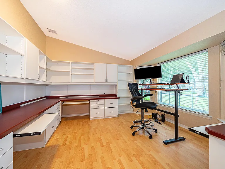 7709 Apple Tree Cir — Photo 22