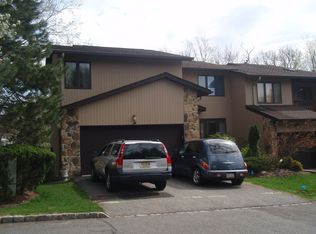 2 Woodland Dr, Woodland Park, NJ 07424