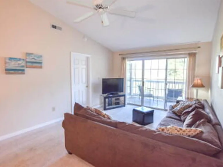 770 Charter Dr #C10 — Photo 7