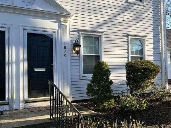 107 E Hanover Ln #C, Monroe Township, NJ 08831