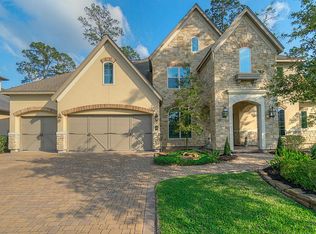 43 E Black Knight Dr, The Woodlands, TX 77382