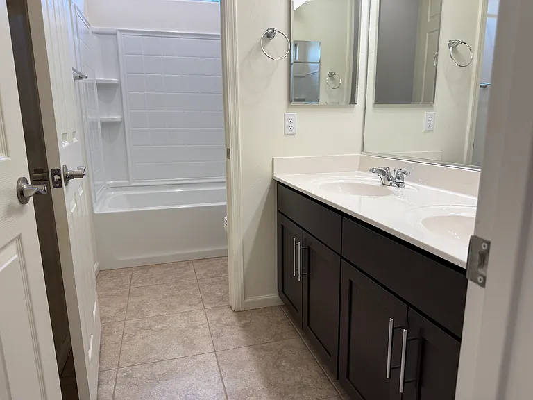 1646 W Aristides St — Photo 23