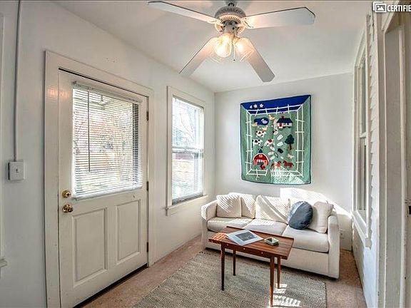 Beautifully appointed Entry way