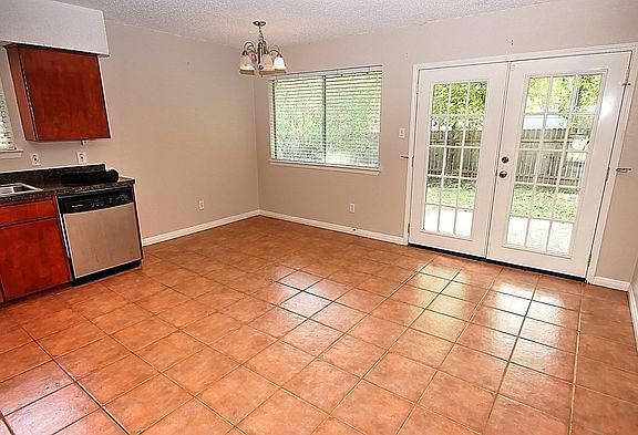 2nd image of 2328 Aldford Dr