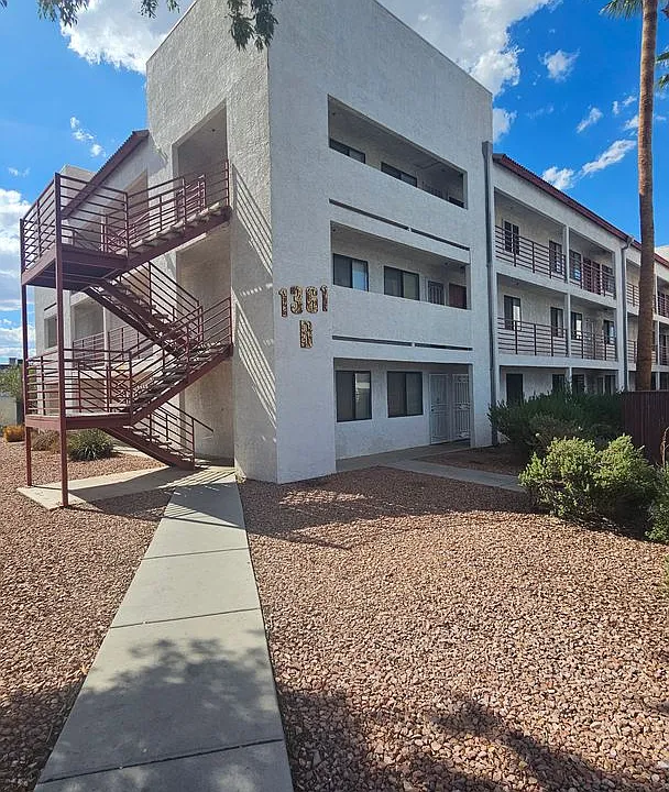 1361 E University Ave #209