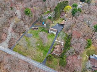 253 Thomas Rd, Blakeslee, PA 18610