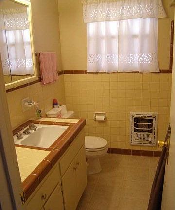 5th image of 1613 E 12th St