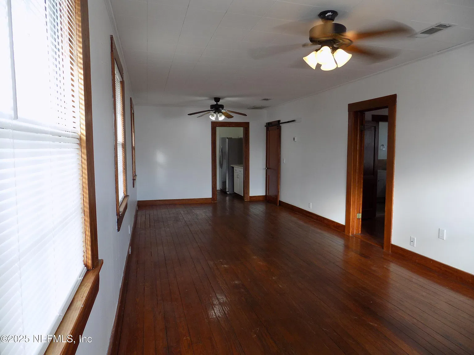 2 bed, 1.0 bath, 1025 sqft, $2,250 — Photo 4