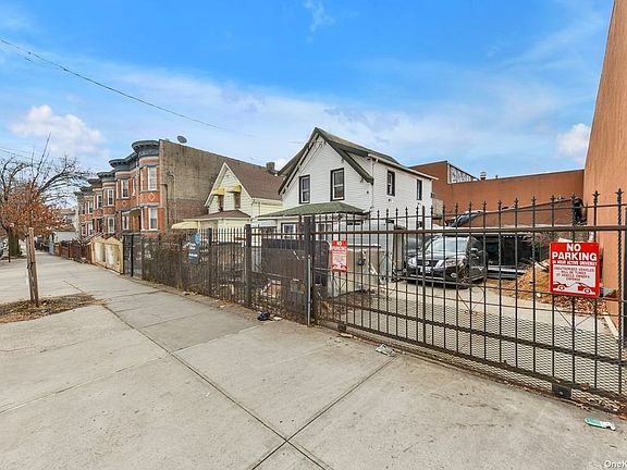 3rd image of 12 Nichols Ave