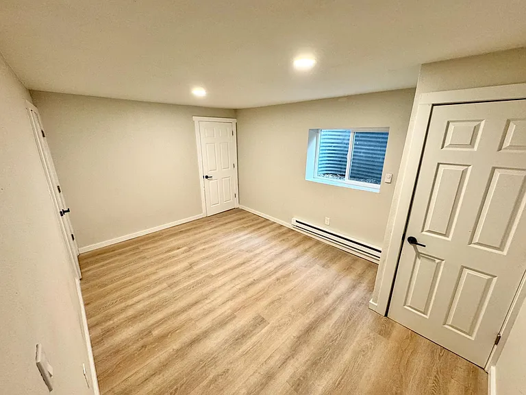 935 S Sheridan Blvd — Photo 18