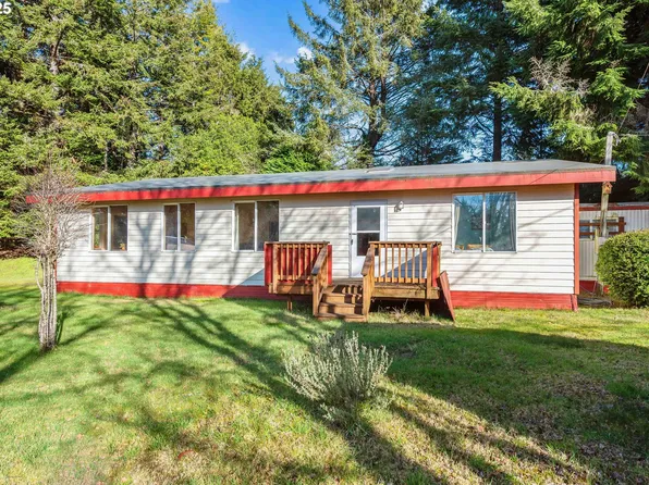 91136 Sea View Ln, Coos Bay, OR 97420