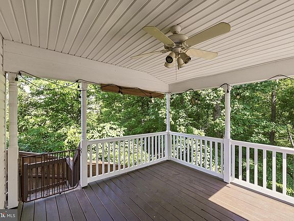 3rd image of 151 Travis Ct