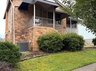 501 1/2 Maryland Ave, Fairmont, WV 26554