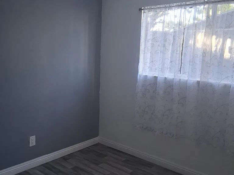 7445 Daytona St — Photo 1