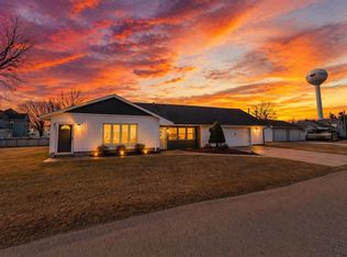 803 North St, Thomson, IL 61285