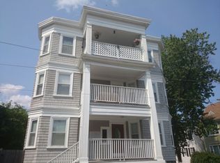 80 Harbor View St, Dorchester, MA 02125