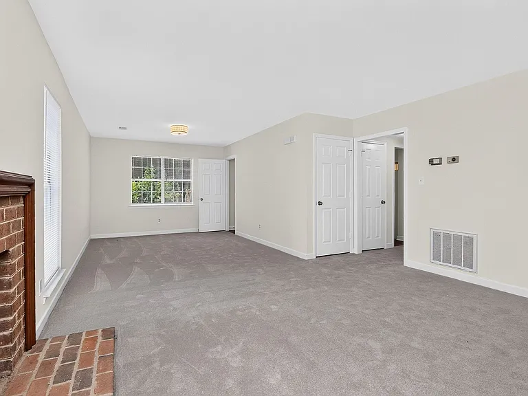 101 Cabell Way — Photo 3