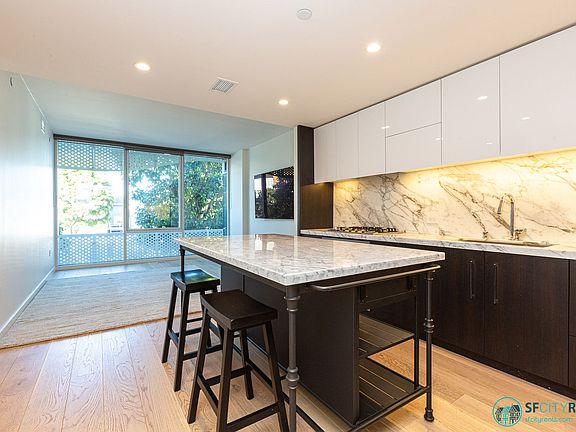2nd image of 3131 Pierce St #202