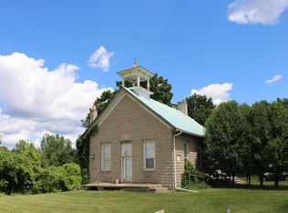10412 S Gordon Ave, Grant, MI 49327