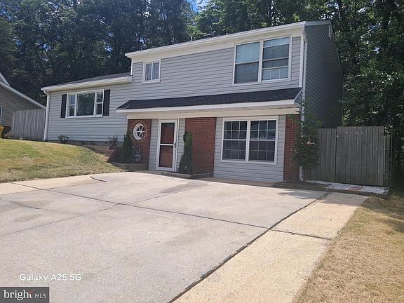 2nd image of 413 Baylor Rd