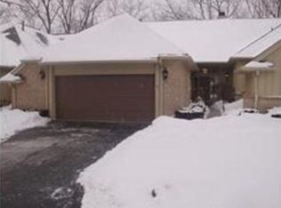 2441 Hickory Glen Dr #1, Bloomfield Hills, MI 48304