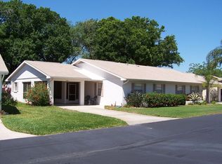 2215 Greenwich Dr, Sun City Center, FL 33573