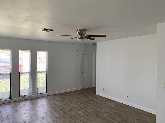 4th image of 778 92nd Ave N