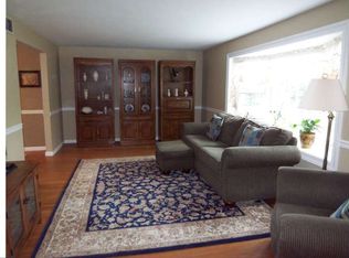 103 Beech Tree Dr, Cinnaminson, NJ 08077