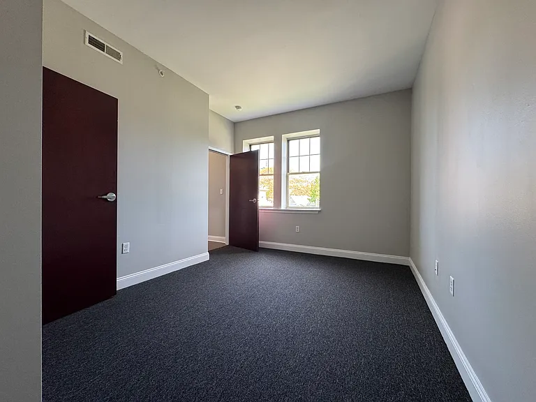 210-306 Farmington Ave #C306 — Photo 7
