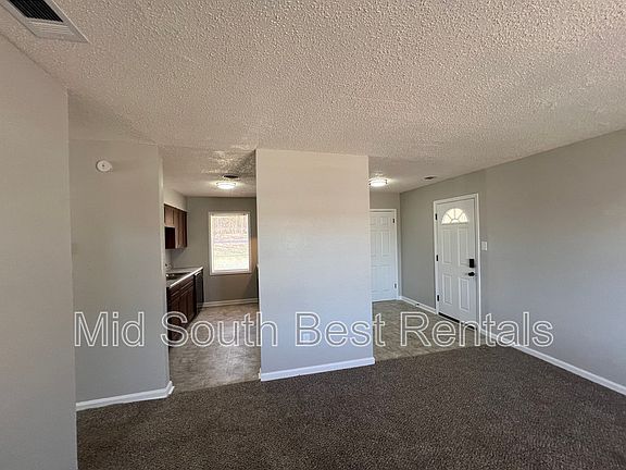 4th image of 3985 Glenbrook St