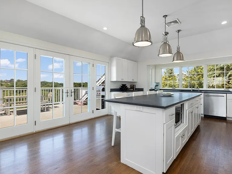 21 Ocean Heights Rd — Photo 26